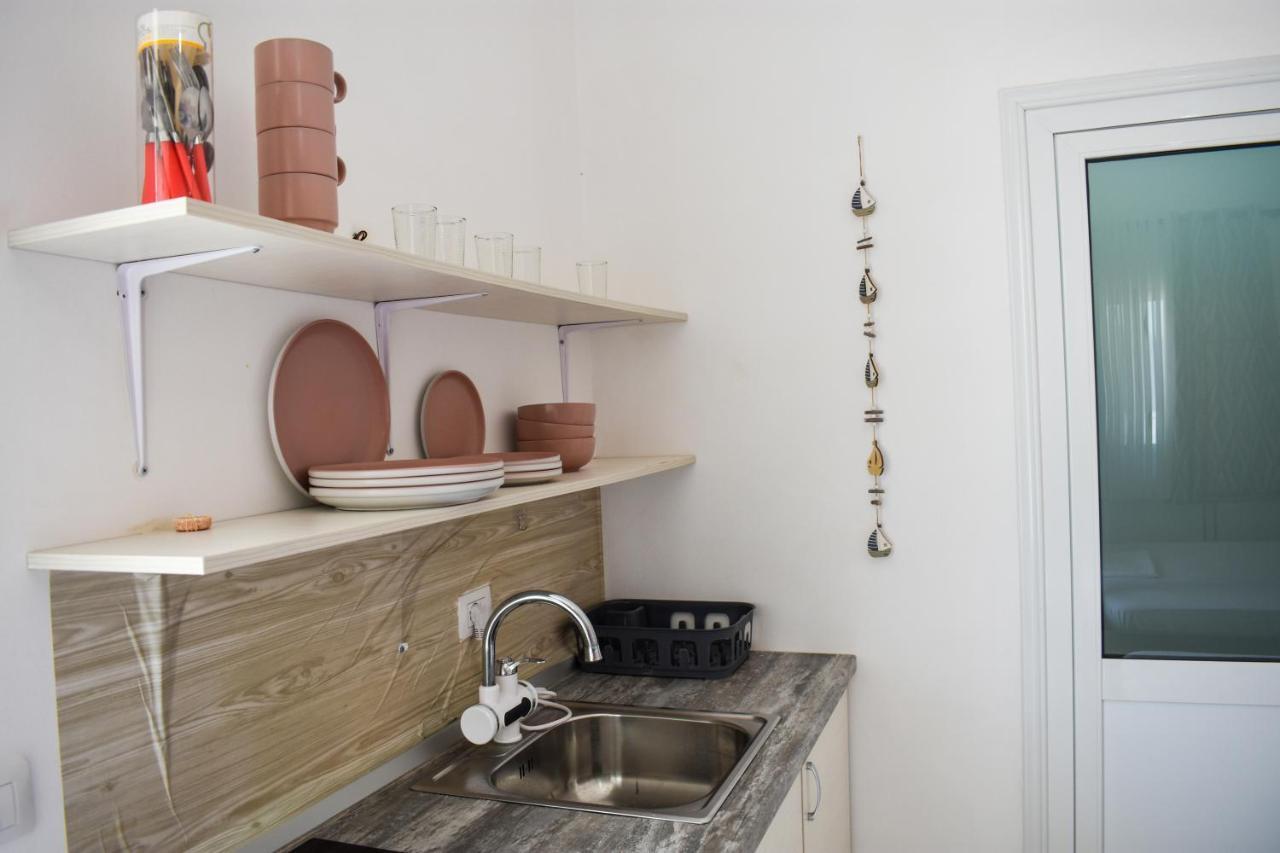 Troi Beach House Vlorë Екстериор снимка