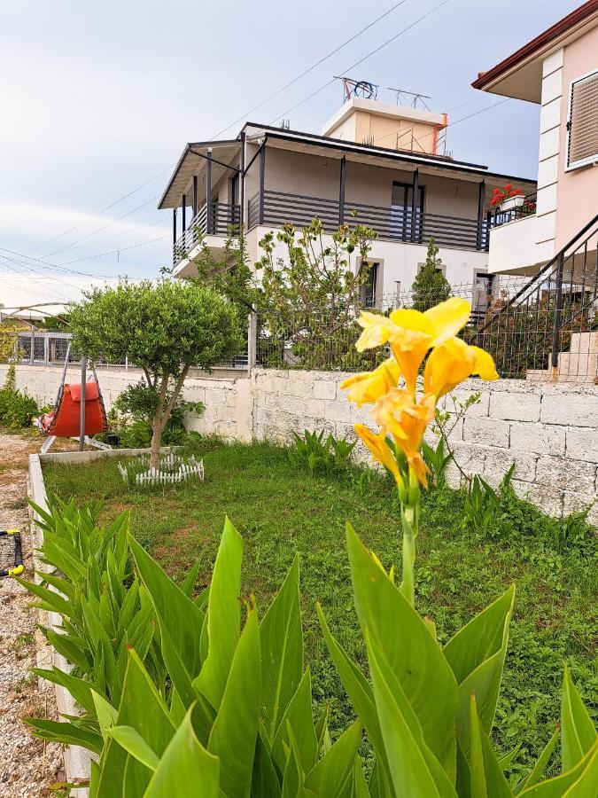 Troi Beach House Vlorë Екстериор снимка